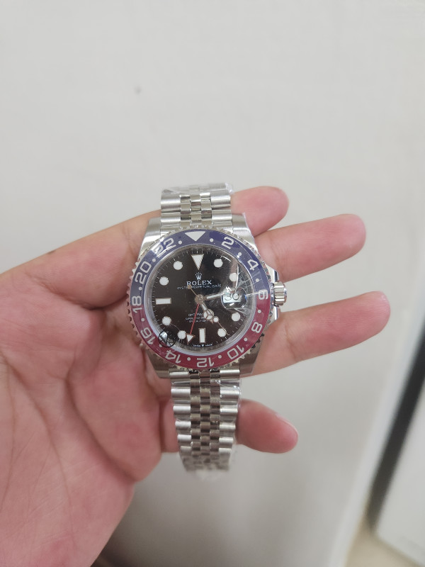 7124cdfd9c8d5cbbb9c8bfa5af7e11c2_1784084478_4409.jpg