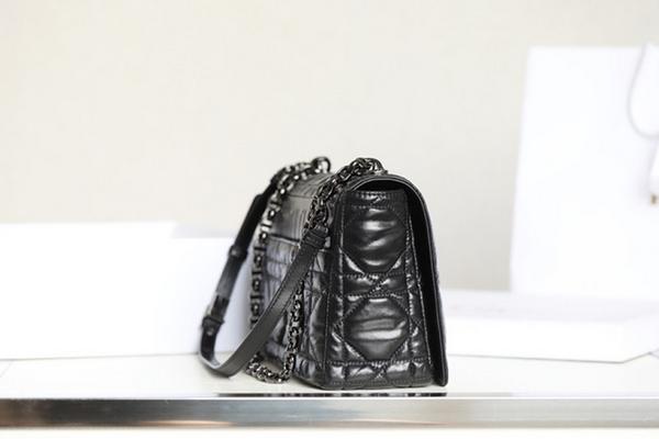 modal image 17