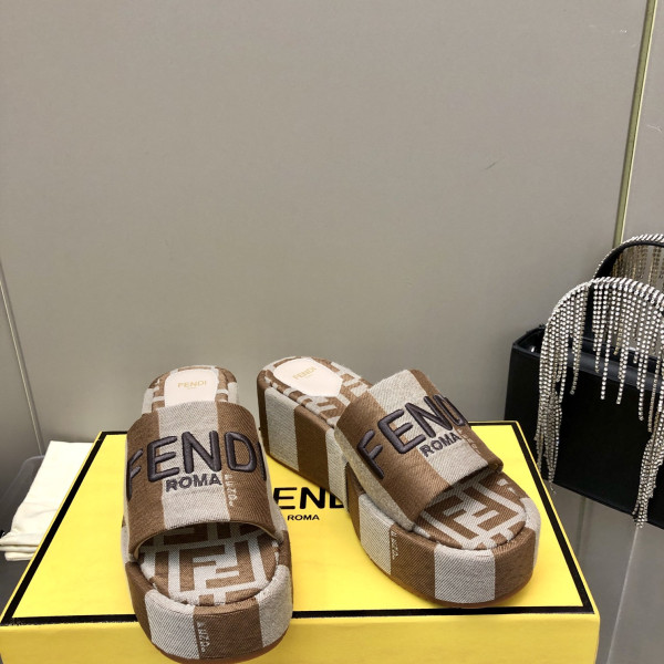 [ Fendi ] 펜디 선샤인 패브릭 통굽 슬라이드