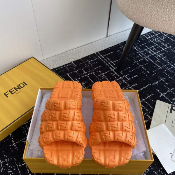 [Fendi] 펜디 클라우드 러버 슬라이드