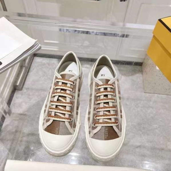[Fendi] 펜디 도미노 캔버스 로우탑 스니커즈