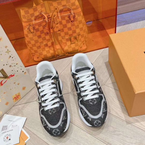 [ LV ] 네오 런 어웨이 스니커즈