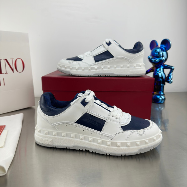 [ Valentino ] 발렌티노 프리도트 로우탑 스니커즈