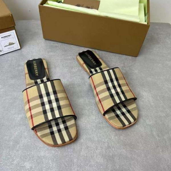 [Burberry] 버버리 슬라이드 샌들