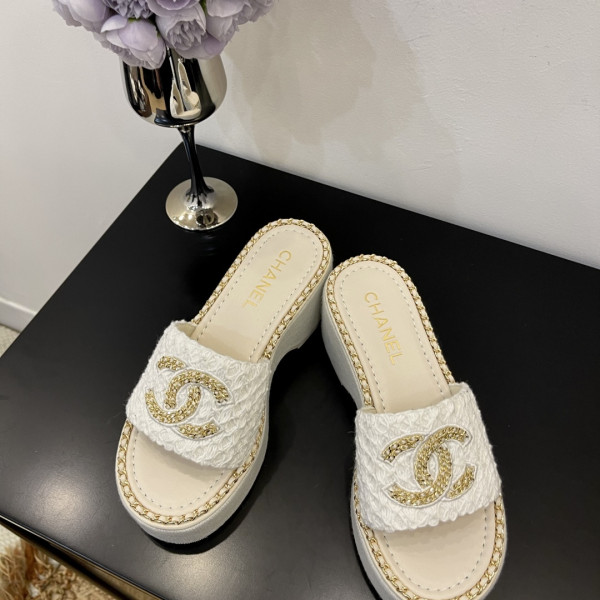 [ Chanel ] 샤넬 CC 통굽 슬라이드