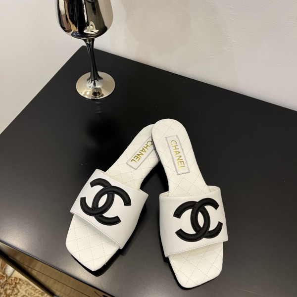 [ Chanel ] 샤넬 CC 슬라이드