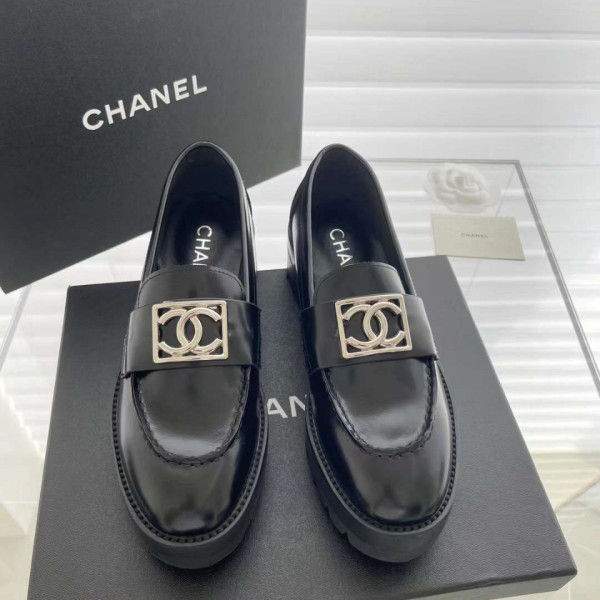 [Chanel] 샤넬 페이턴트 카프스킨