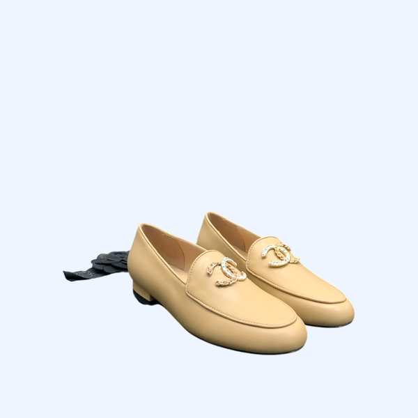 [ 샤넬 ]  CC로고 로퍼