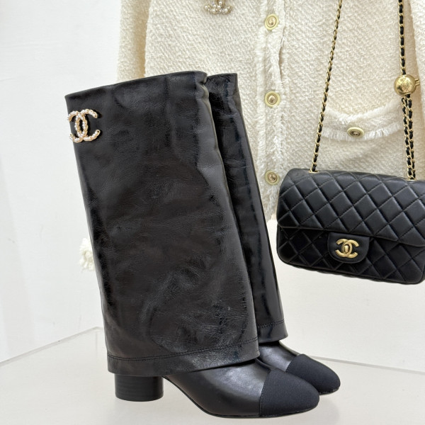 [ Chanel ] 샤넬 진주 CC 롱 부츠