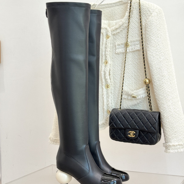 [ Chanel ] 샤넬 CC 진주 굽 부츠