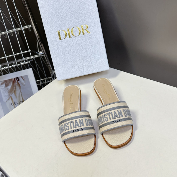 [ Dior ] 디올 Dway 뮬 힐