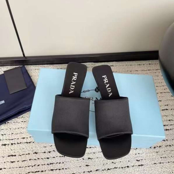 [Prada] 프라다 새틴 뮬