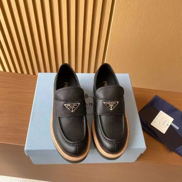 [Prada] 프라다