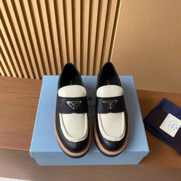 [Prada] 프라다