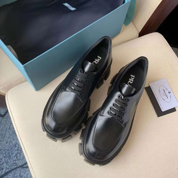 [Prada] 프라다