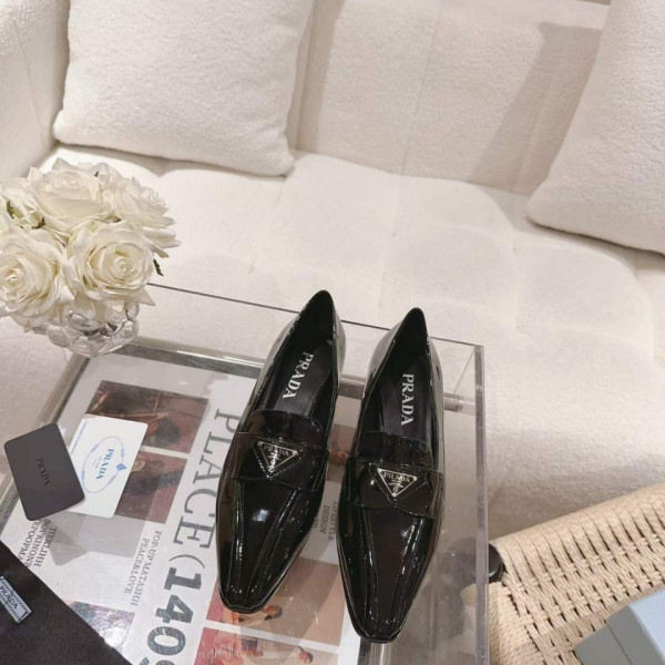 [Prada] 프라다