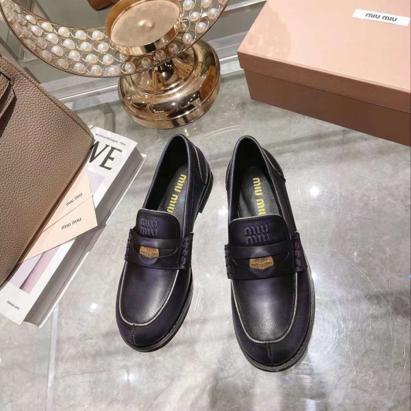 [Miu Miu] 미우미우 빈티지 가죽 페니 로퍼