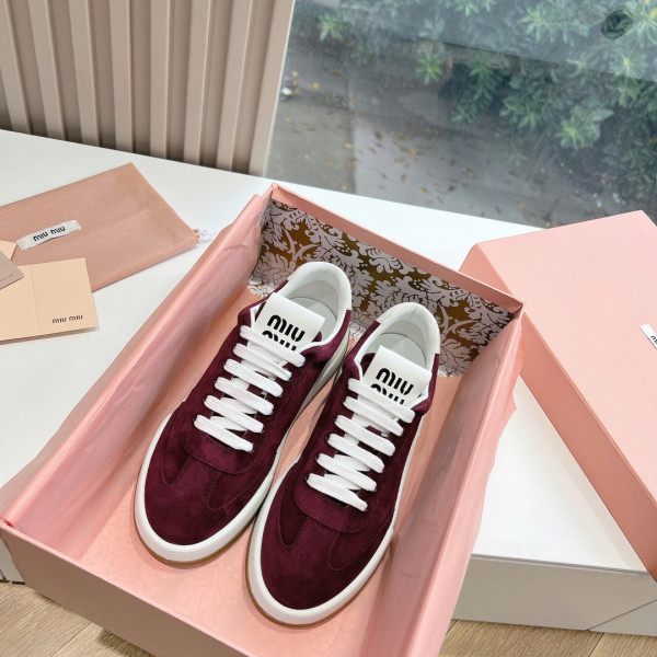 [ Miu Miu ] 미우미우 스웨이드 스니커즈