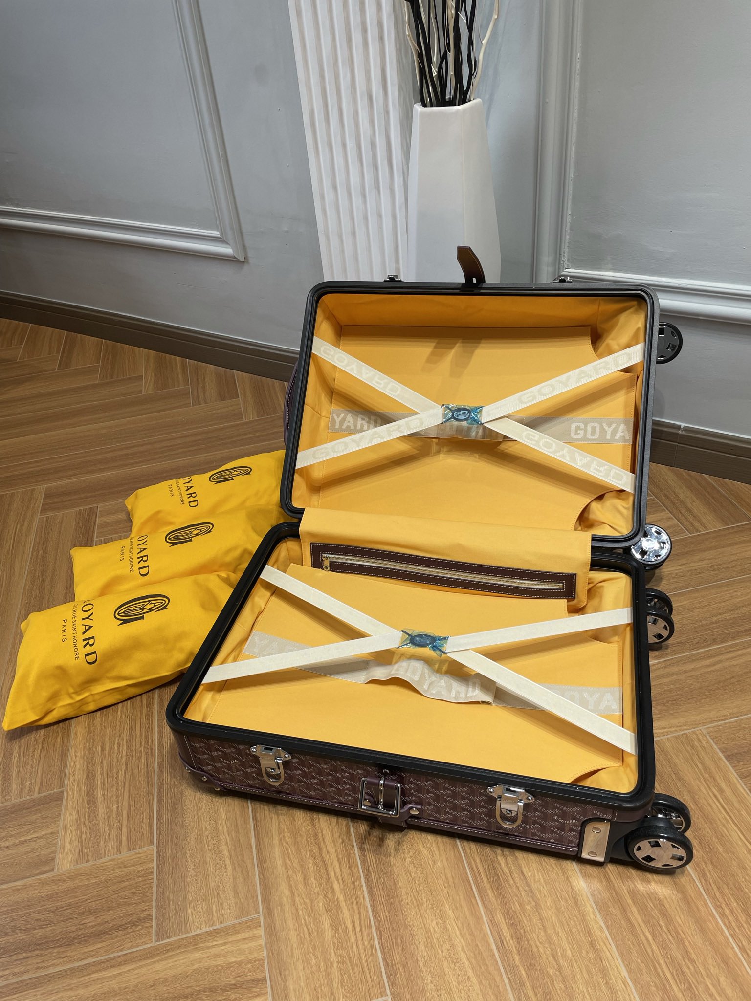 modal image 6