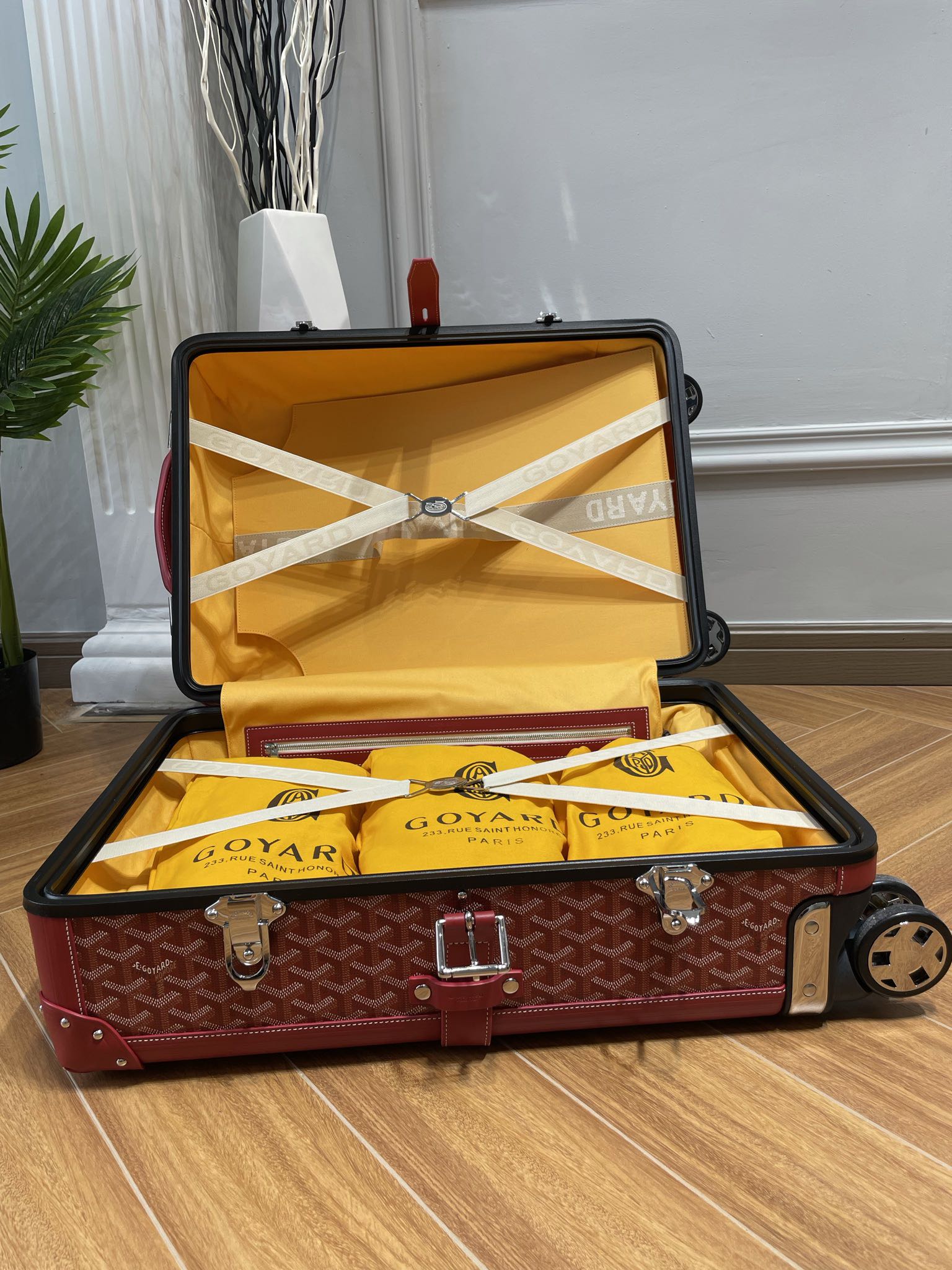 modal image 8