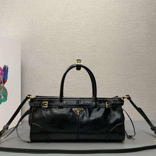 [Prada] 프라다 미디엄 가죽 핸드백