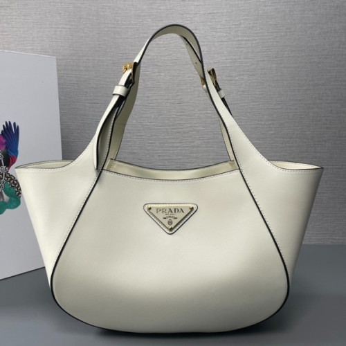[ Prada ] 프라다 미디움 레더 토트백