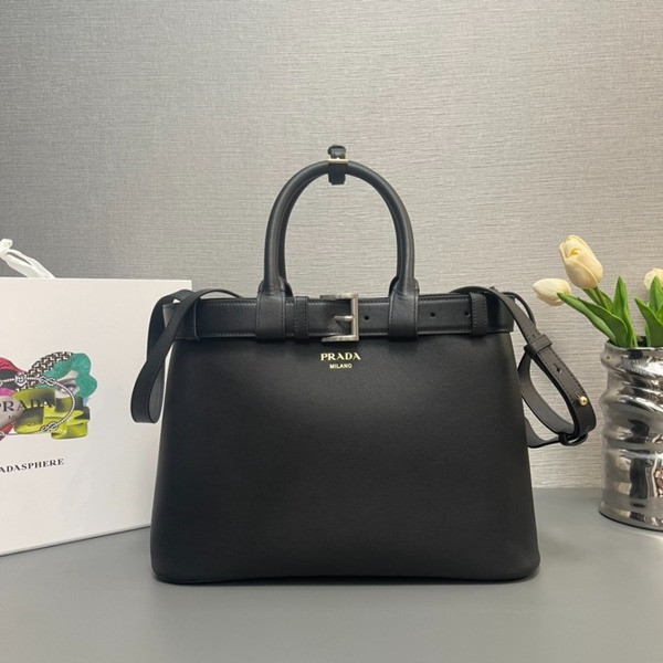 [ Prada ] 프라다 더블 벨트 버클 가죽 백 미디엄