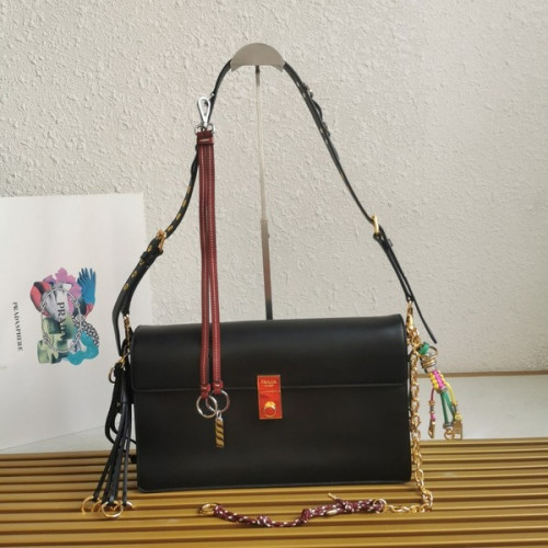 [ Prada ] 프라다 소프트 사운드 가죽 숄더백 라지