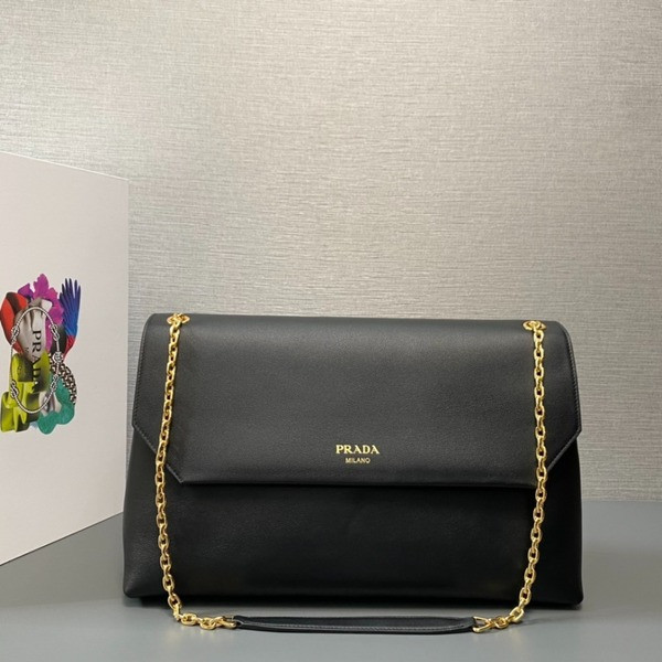 [ Prada ] 프라다 Doux 레더 숄더 백