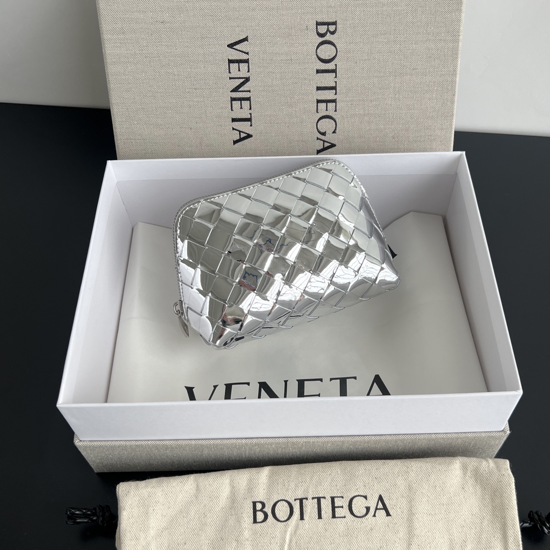 modal image 18