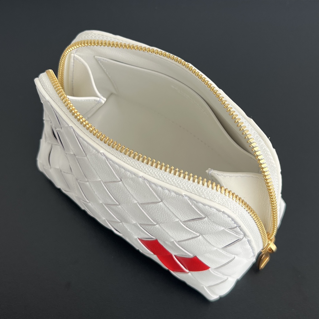 modal image 12