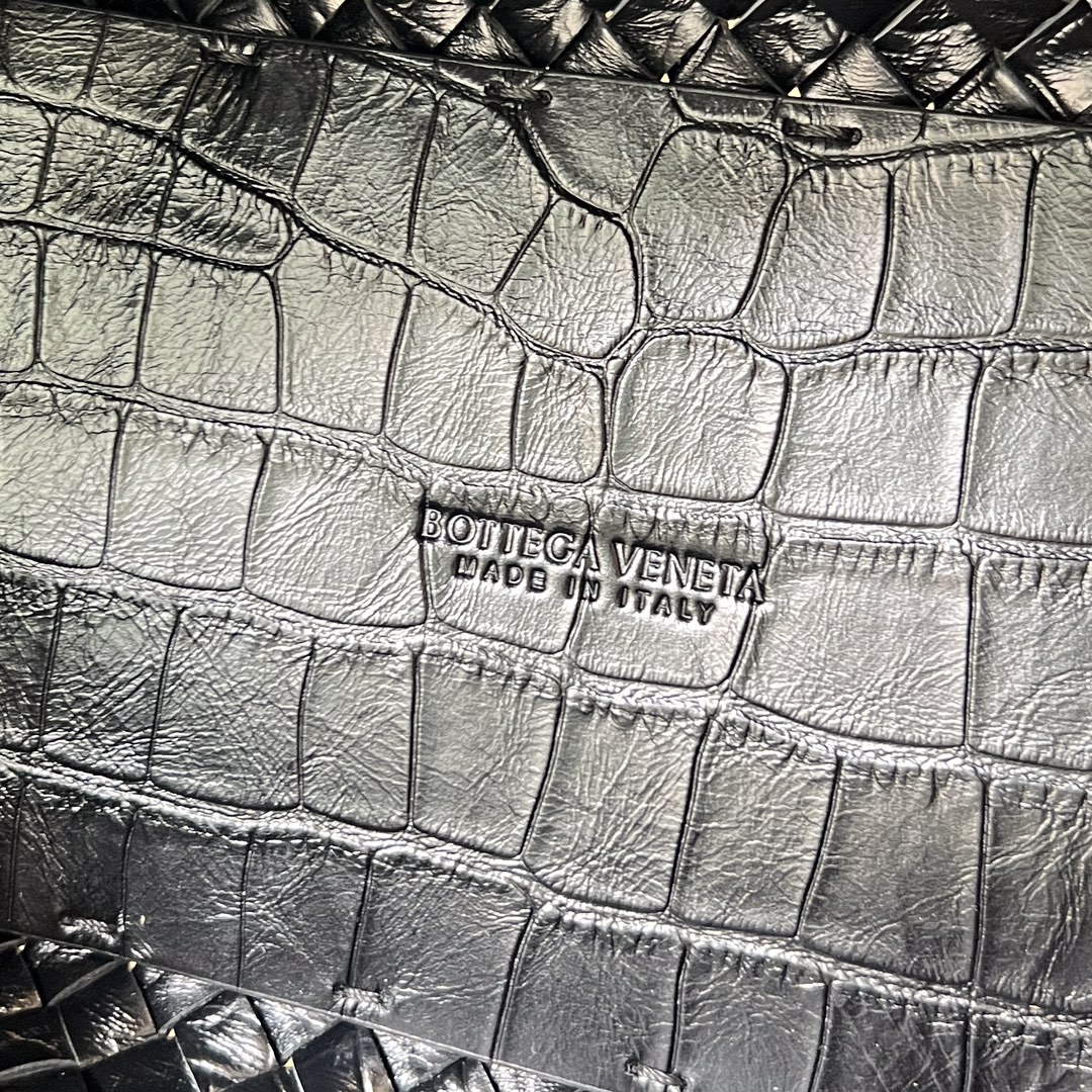 modal image 17