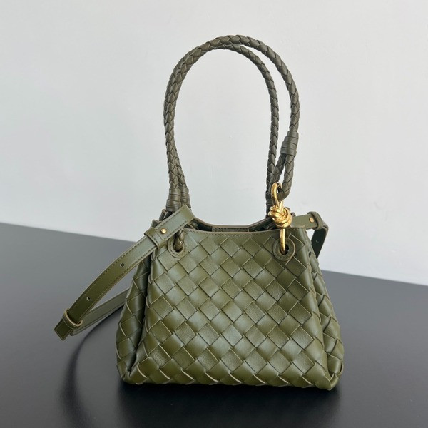 [ Bottega Veneta ] 보테가베네타 파라슈트 스몰