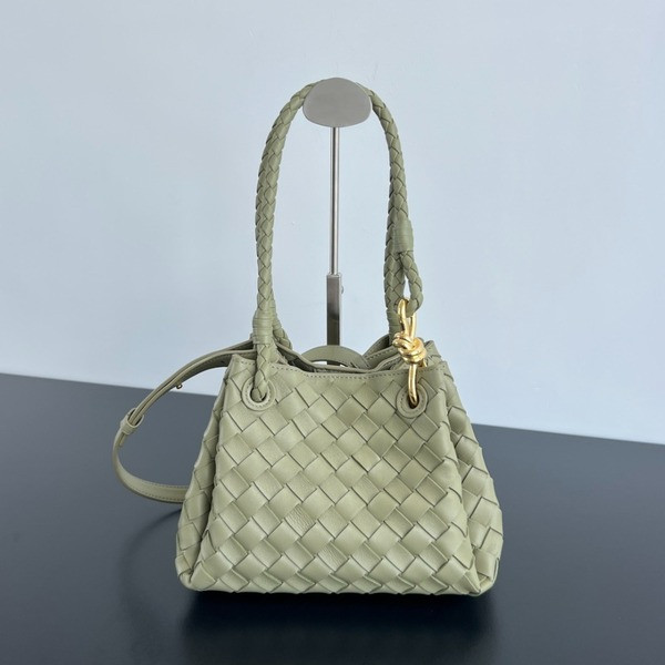 [ Bottega Veneta ] 보테가베네타 파라슈트 스몰