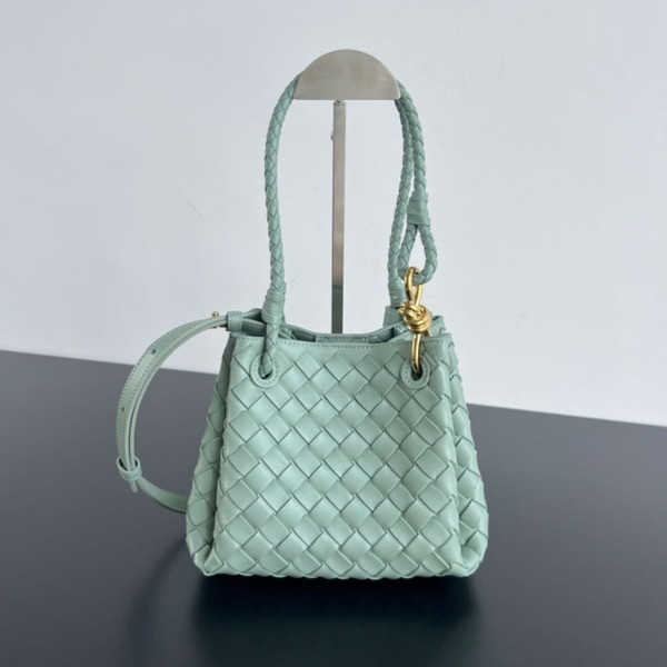 [ Bottega Veneta ] 보테가베네타 파라슈트 스몰