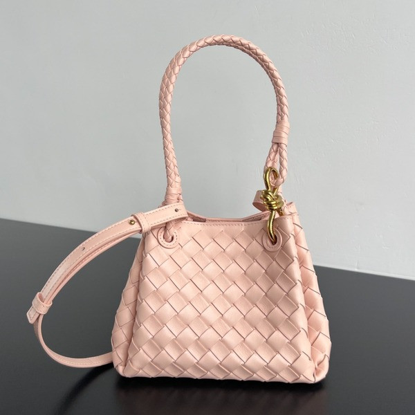 [ Bottega Veneta ] 보테가베네타 파라슈트 스몰