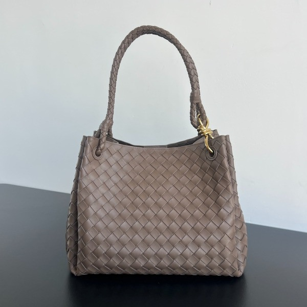 [ Bottega Veneta ] 보테가베네타 파라슈트 라지