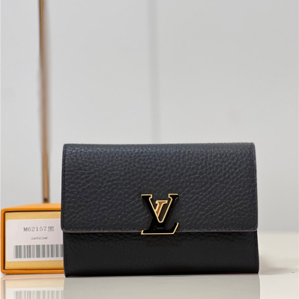 Louis Vuitton 루이비통 카푸신 컴팩트 윌릿 M621