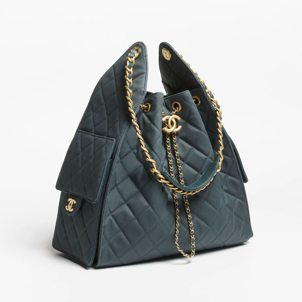 CHANEL 25 미디엄 백