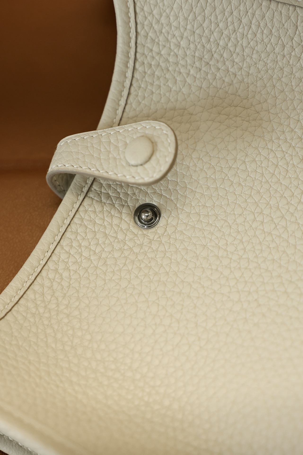 modal image 15