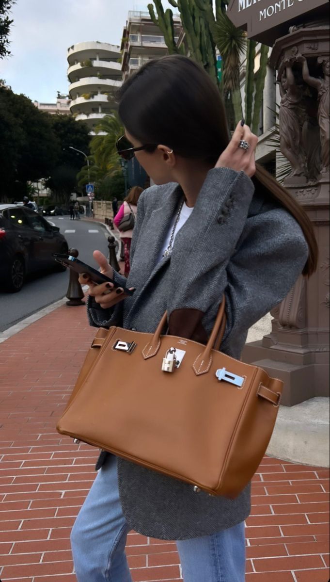modal image 7