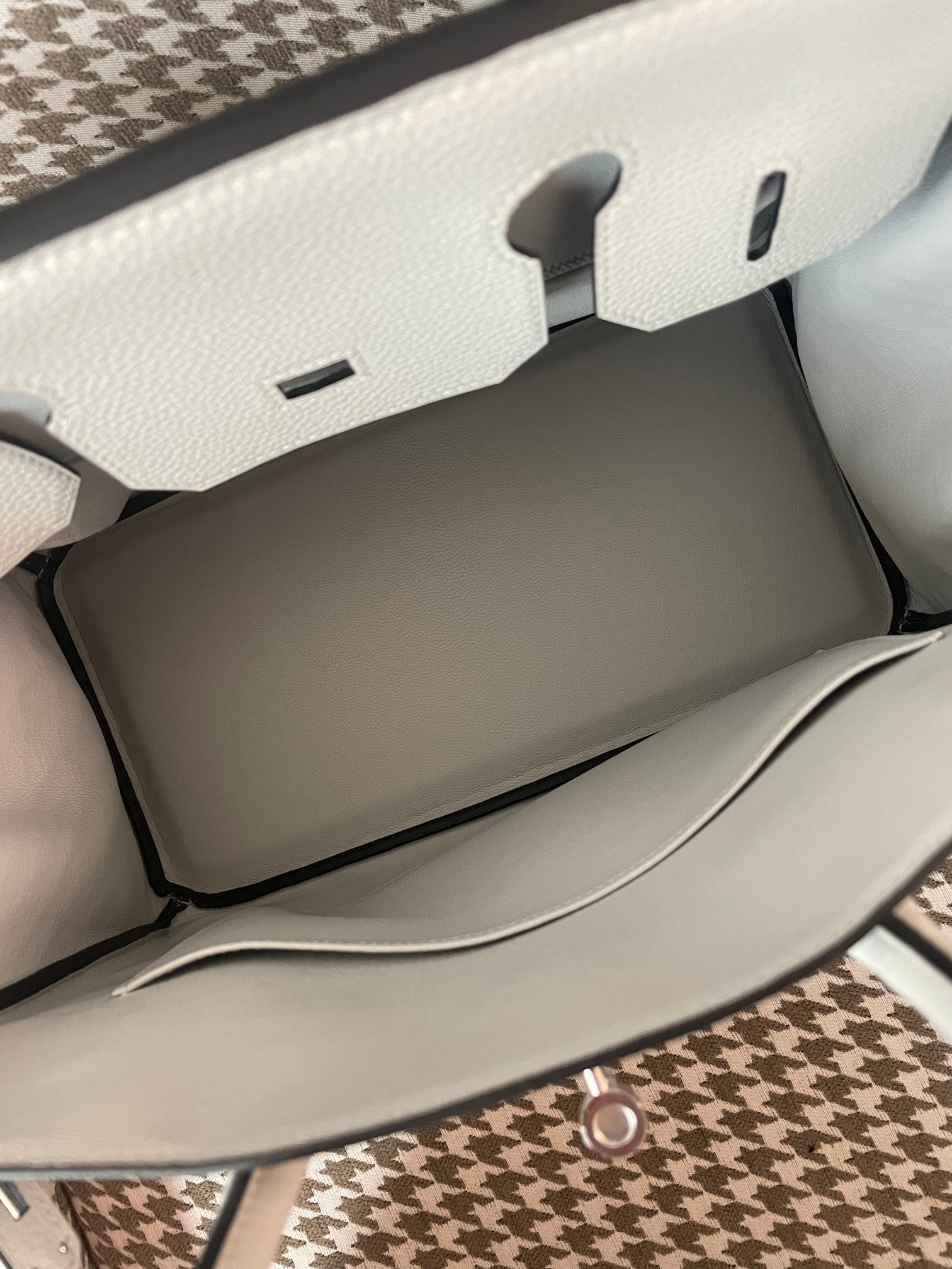 modal image 13