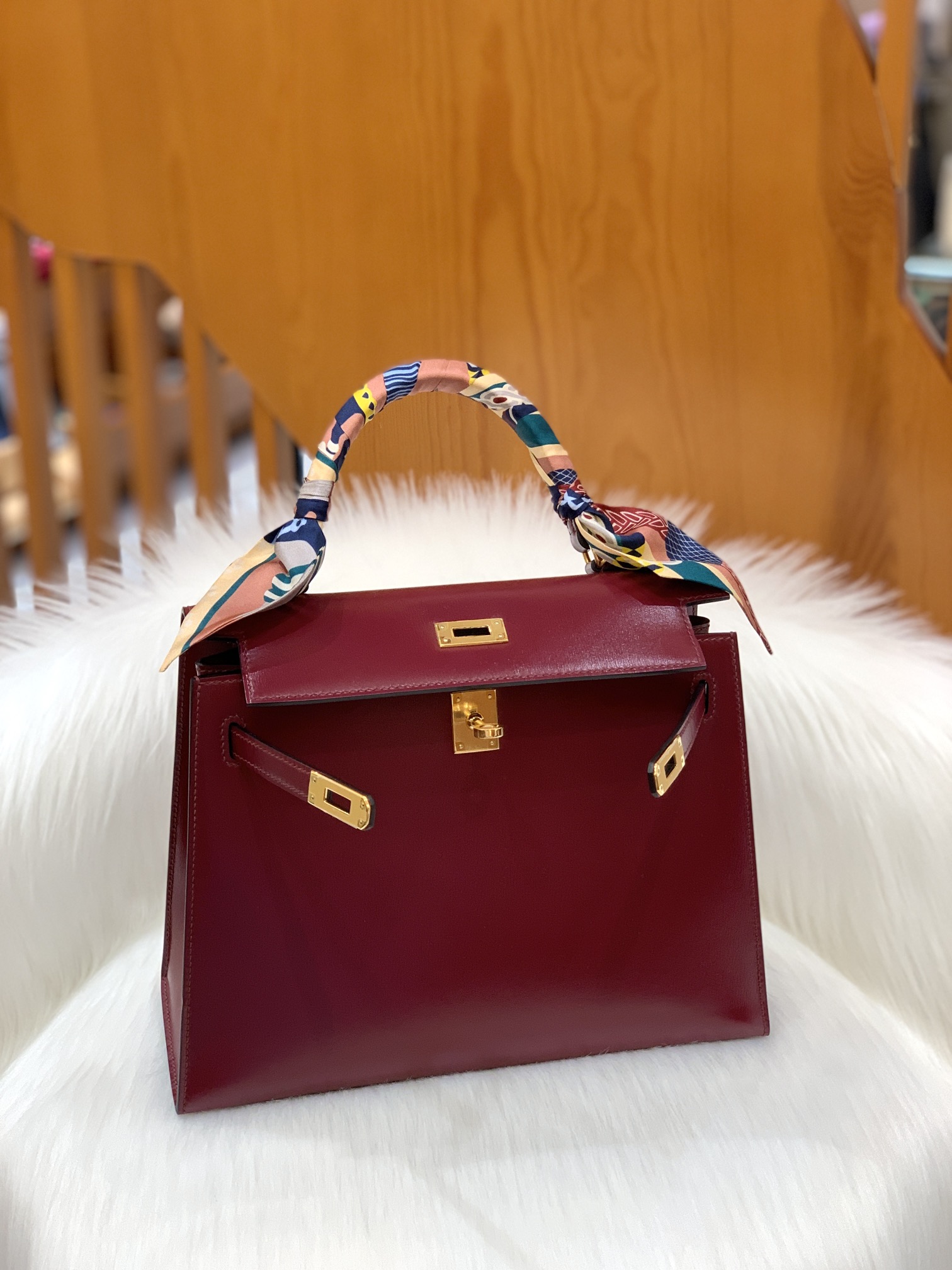 modal image 12