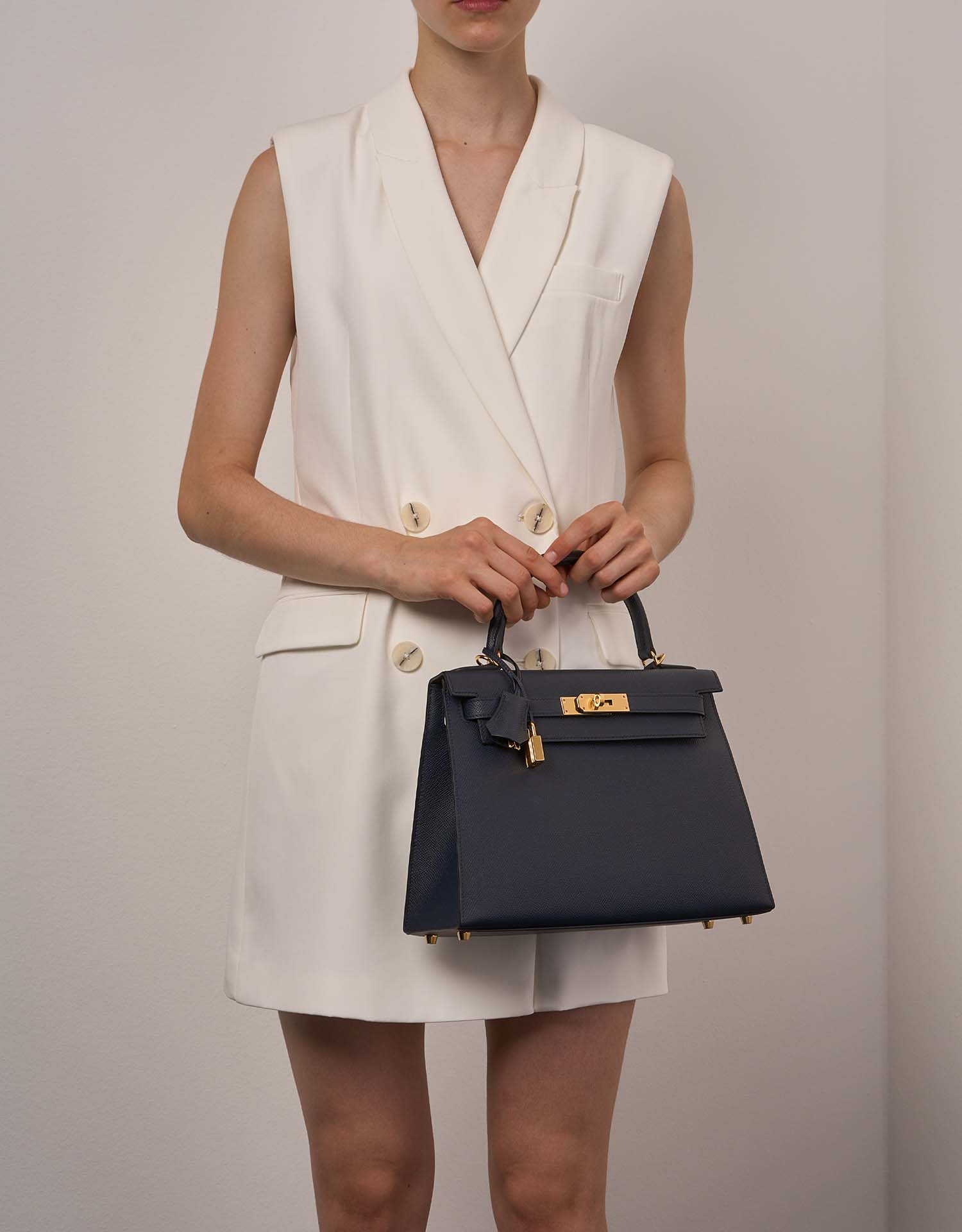 modal image 5