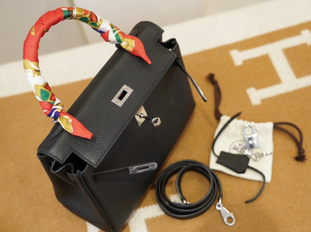 modal image 15