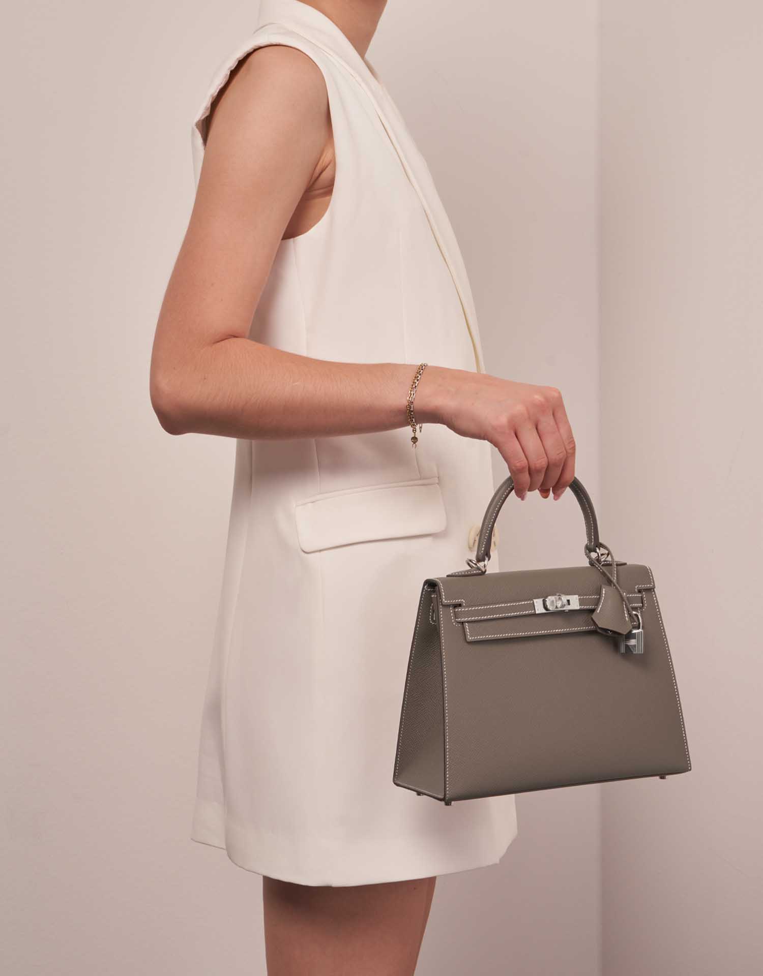 modal image 5