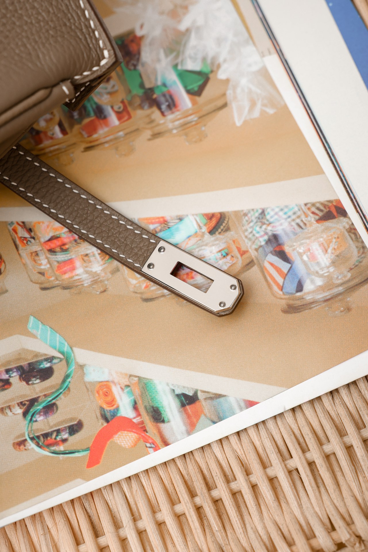 modal image 14
