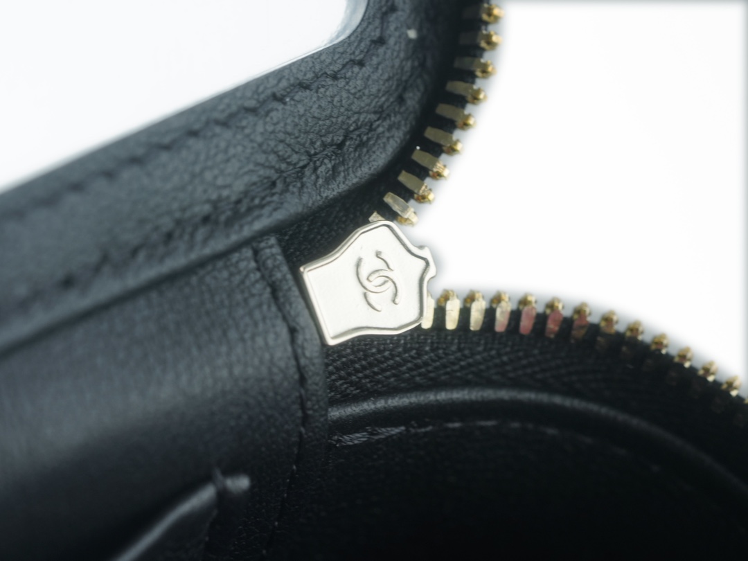 modal image 14