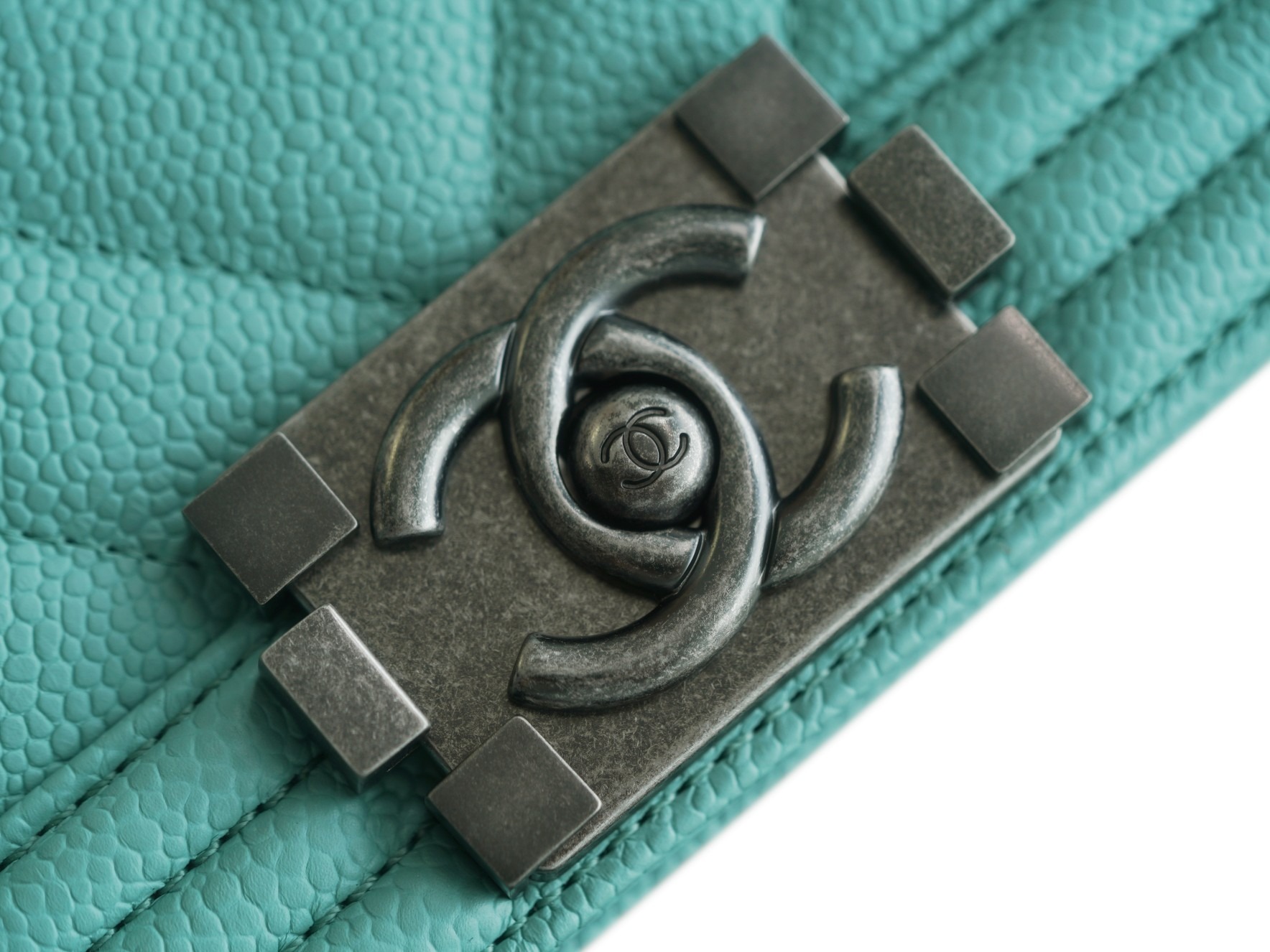 modal image 15