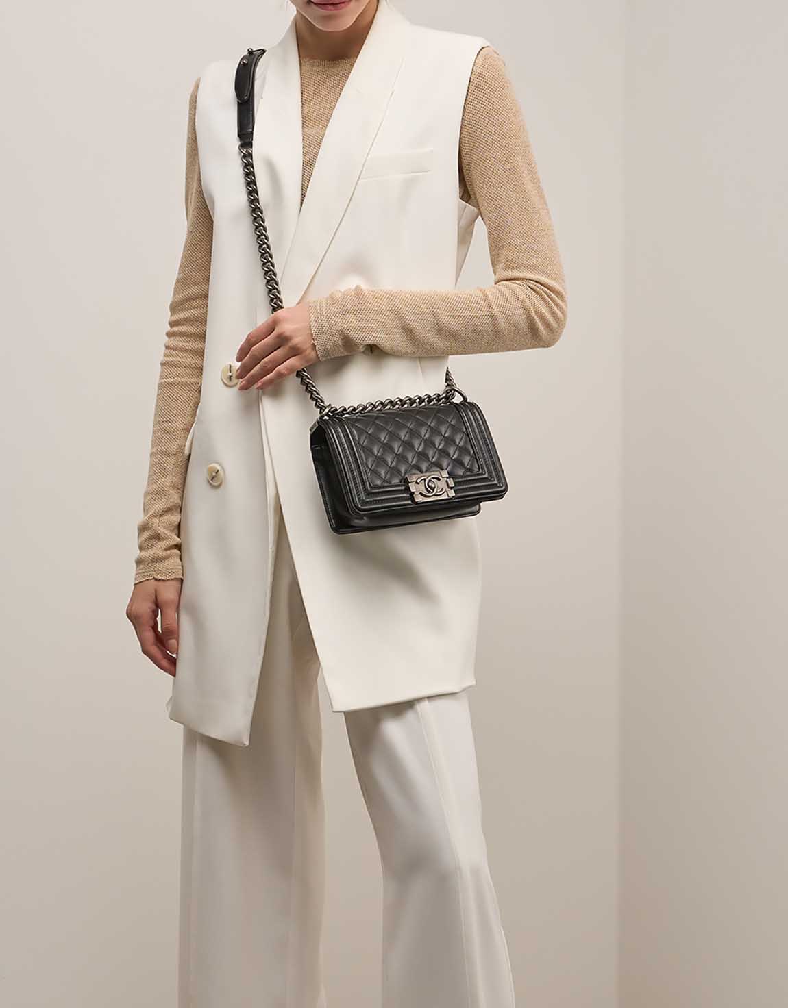 modal image 6